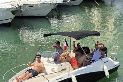 Location Bateau à moteur Quicksilver 605 sundeck Fréjus