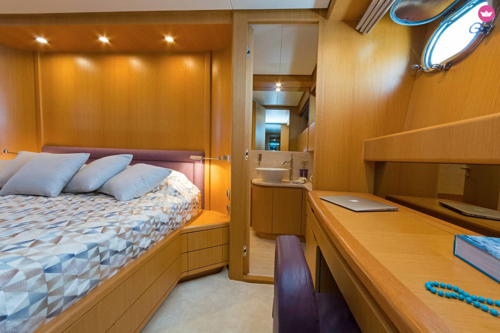 San Lorenzo 72 in Athens  