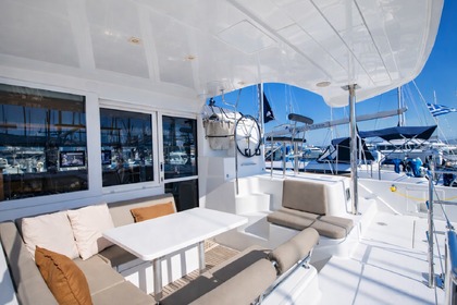 Hire Catamaran Lagoon Lagoon 39 Antibes