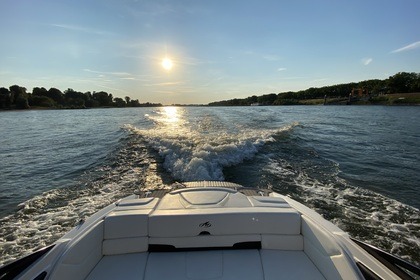 Charter Motorboat Monterey 204 FS Bowrider Düsseldorf