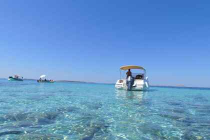 Charter Motorboat Atlantic Marine Suncruiser 690 Mali Losinj