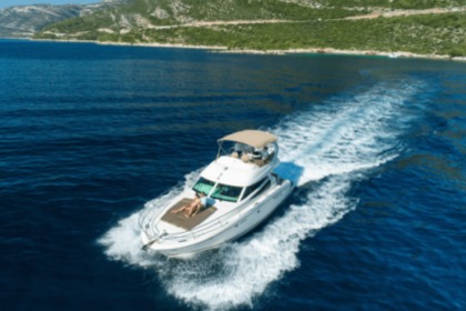 Charter Motorboat Jeanneau Prestige 42 FLY Dubrovnik