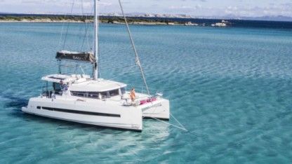 Charter Catamaran Bali 4.1 With Watermaker & A/C - Plus Tortola