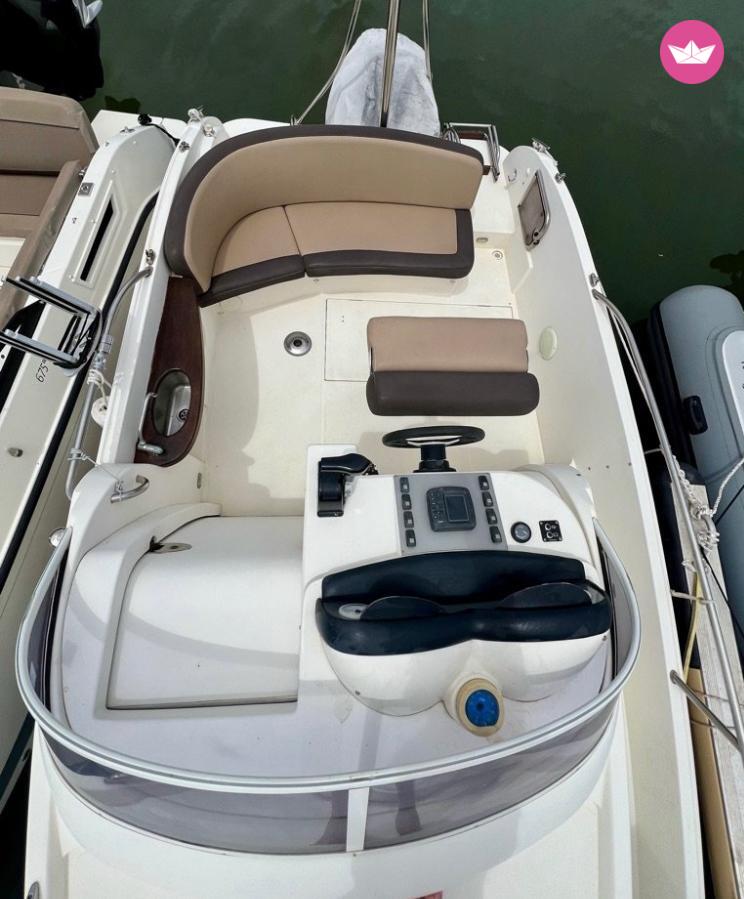 Bateau à moteur Lexsia Ls20 135cv 2