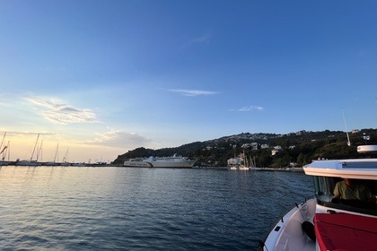 Axopar 37XC Cross Cabin Brabus