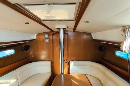 Hire Sailboat Jeanneau - Sun Odyssey 39i Athens