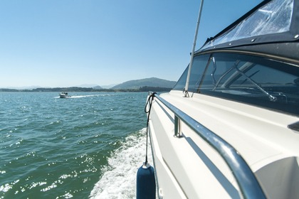 Alquiler de motora Bahía one 43