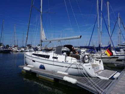 Charter Sailboat Bavaria Cruiser 37 Kröslin