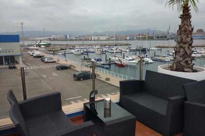 Fantástico velero Beneteau Oceanis de 33 pies en Gijón