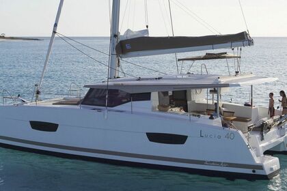 Hire Catamaran FOUNTAINE PAJOT LUCIA 40 Calvi