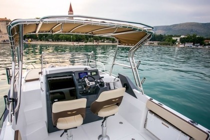 BENETEAU FLYER 7.7 SUNDECK