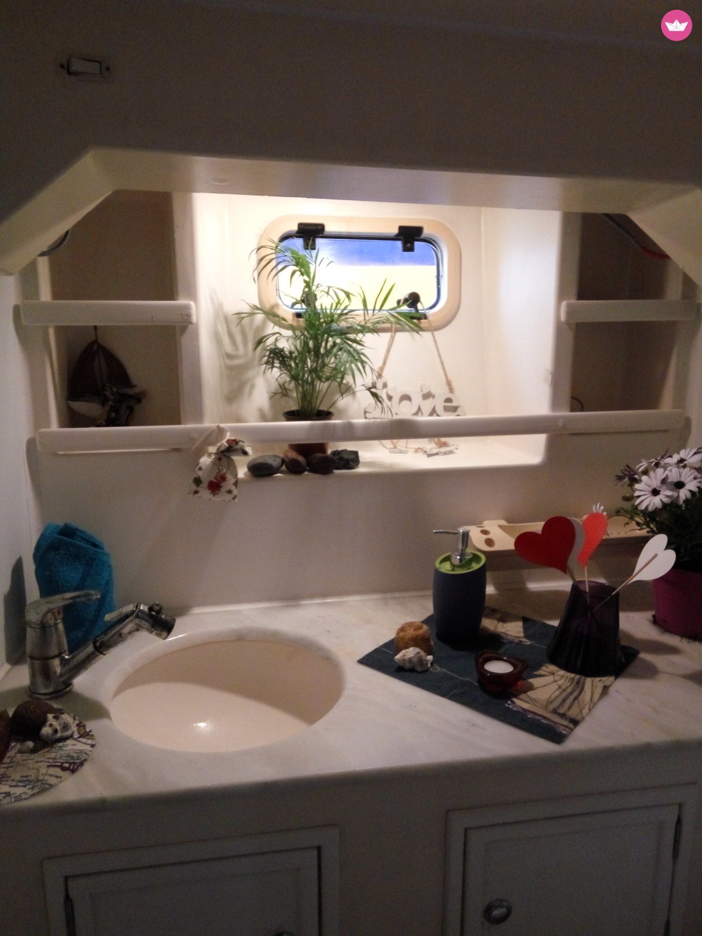 Atlantic 65 Feet in Athens  