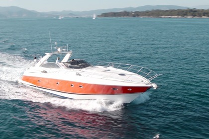 Noleggio Barca a motore Sunseeker Predator 56 Saint-Tropez