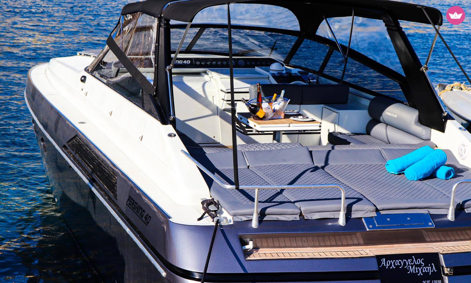 Bateau à moteur Pershing 40 870cv 7