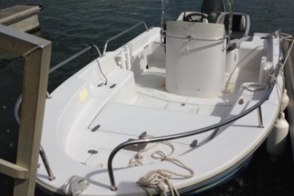 Location Bateau à moteur Quicksilver 635 commander Sarzeau