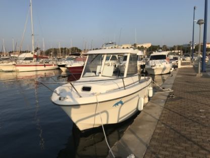 Location Bateau à moteur Beneteau Antares 600 Hyères