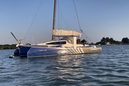 Rental Catamaran Tricat Tricat 30 performance Vannes