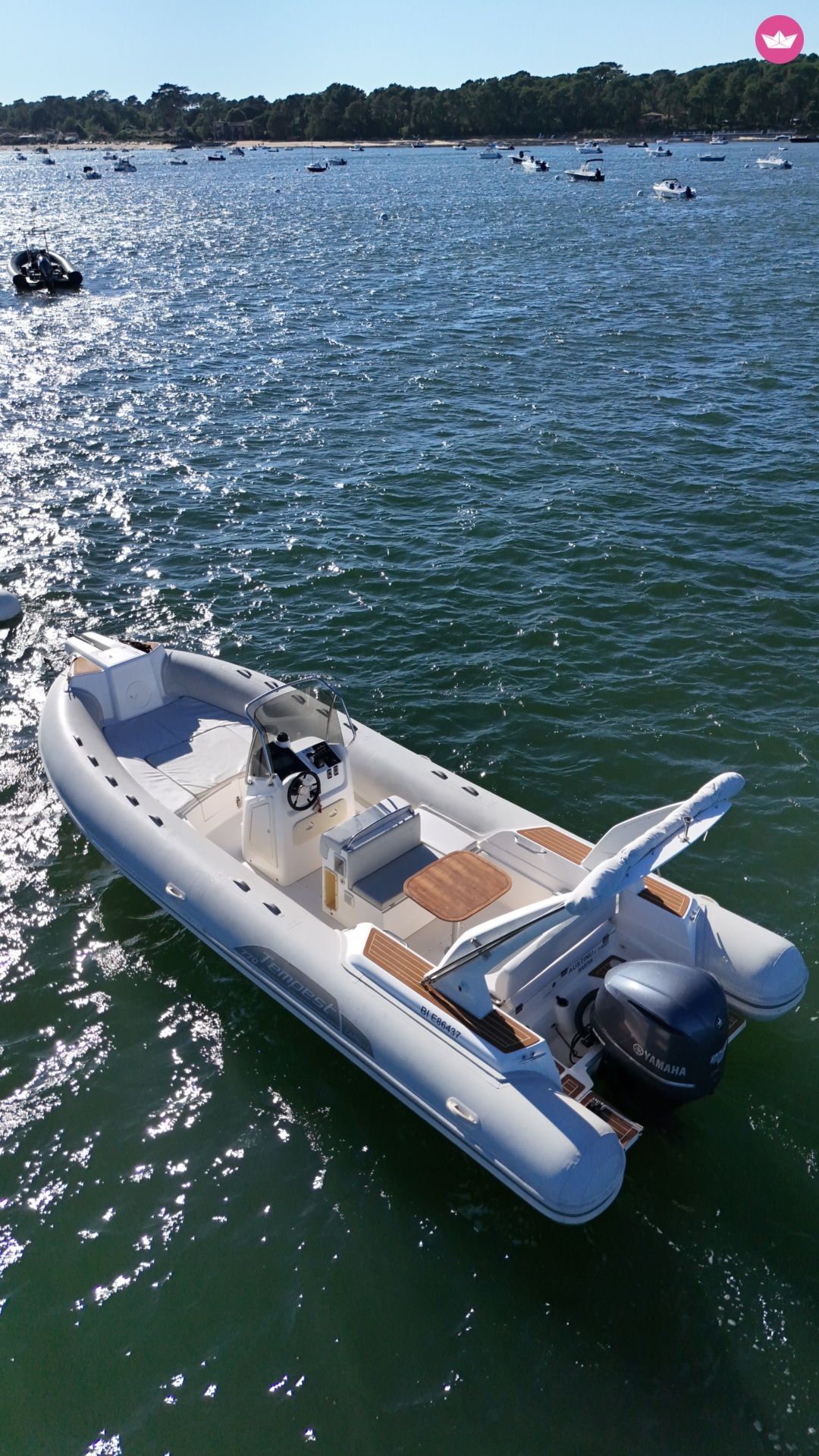 Semi-rigide Capelli Capelli Tempest 770 Luxe 250cv 2
