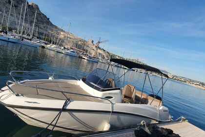 Hire Motorboat Quicksilver Activ 675 Sundeck 2022 Marseille