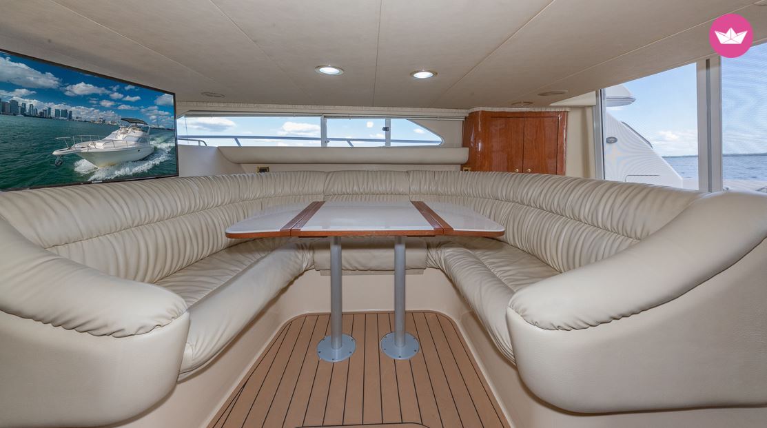 Hyra båt Sea Ray Flybridge