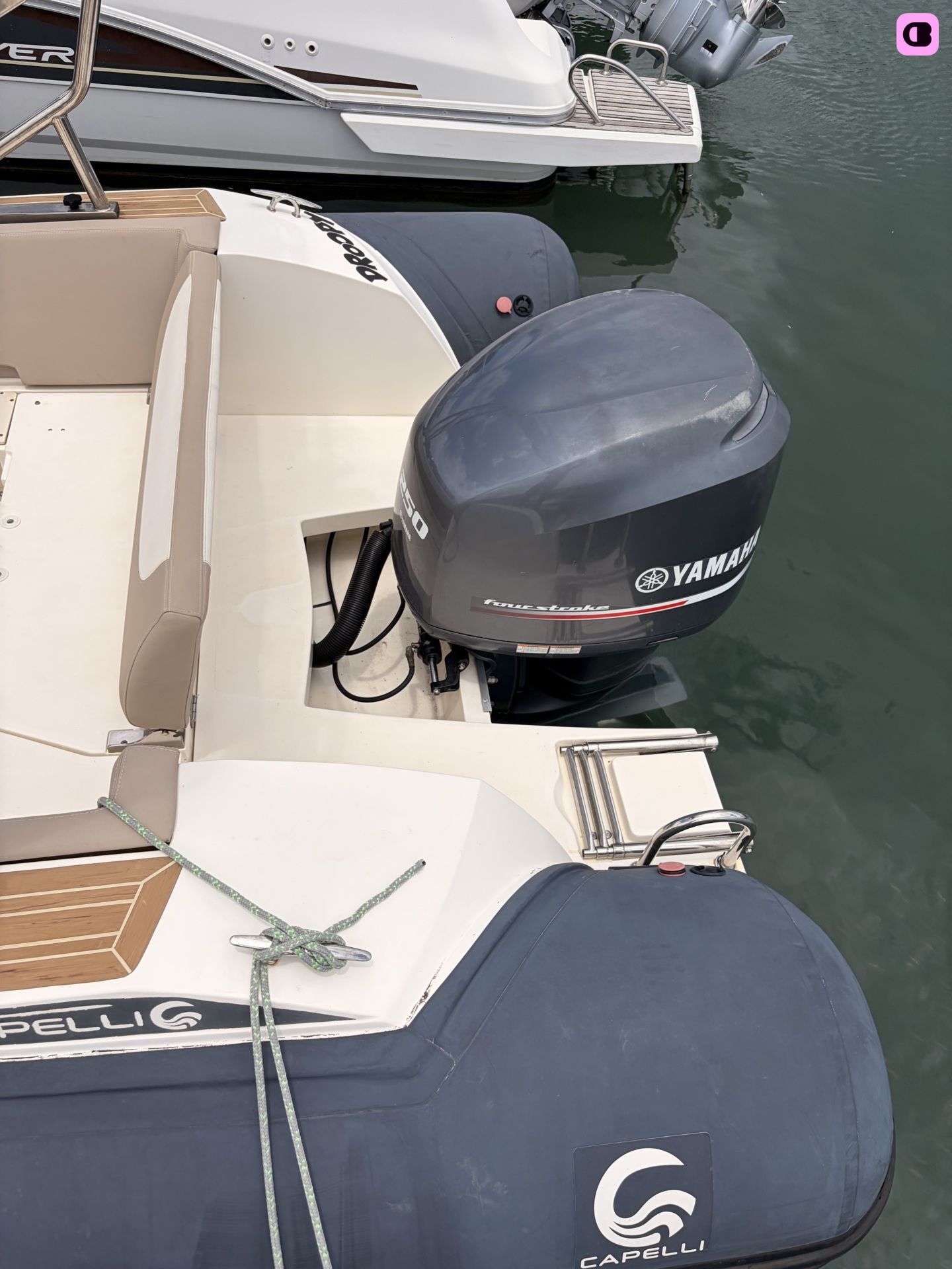 Semi-rigide Capelli Tempest 775 250cv 3