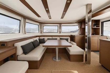 Ouna Catamaran - Private Lagoon 46 - Owner operated - Tailor-made luxury cruises from Paros