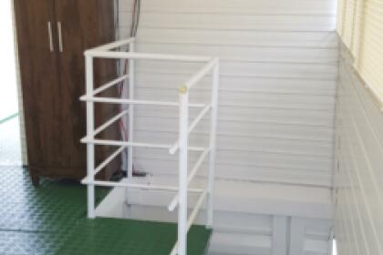 Relax aboard this houseboat in Pantanal