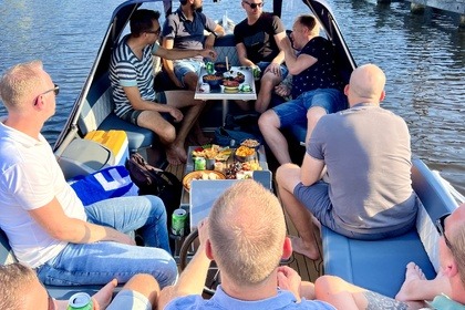 ? Cruise Zwartsluis in Style with the Pettersloep! ?