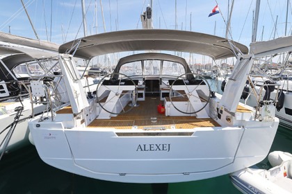 Hire Sailboat Hanse Yachts Hanse 460 Biograd na Moru