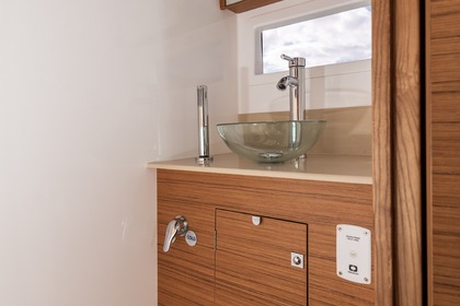 Boat rental in Road Town · Dufour48- 4 Cabins (2022)