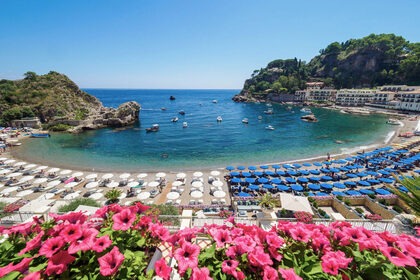 Sailing White Lotus tour Taormina