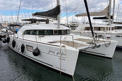 Charter Catamaran Lagoon-Bénéteau Lagoon 380 S2 - 4 + 2 cab. Punat