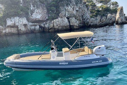 Hyra båt Motorbåt Salpa Soleil 20 Antibes