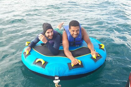 barca per visitare le isole e mangrovie