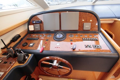 Prachtig Uniesse 55 Fly-jacht