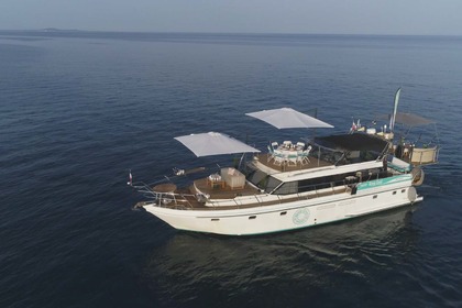 Location Bateau à moteur VANDERWALK VITESSE 51 Sérignan