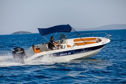 Charter Motorboat Mingolla Brava 22 Trogir