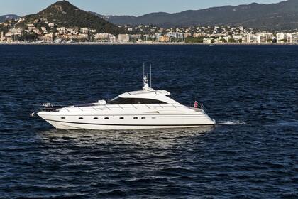 Location Bateau à moteur Princess V65 Golfe-Juan