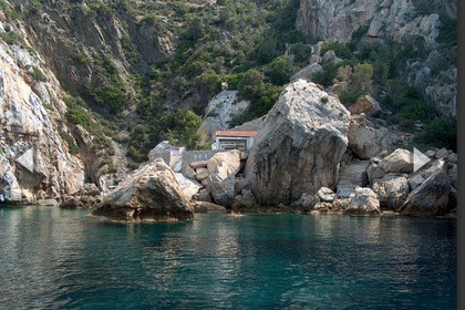 Boat Rental in Beautiful Lesvos - Fost Legend 550 (2010)