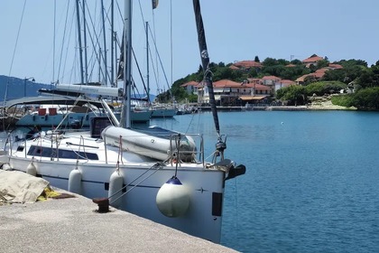Hire Sailboat Bavaria CR 37 Lefkada