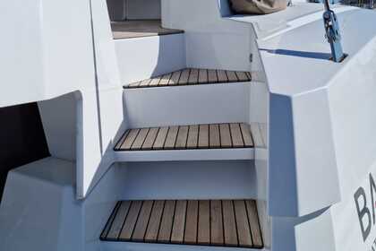 Bali 5.4 WATER TOYS-FREE OF CHARGE, A/C, WATERMAKER, GENERATOR, STARLINK, EXPERIENCED CREW.