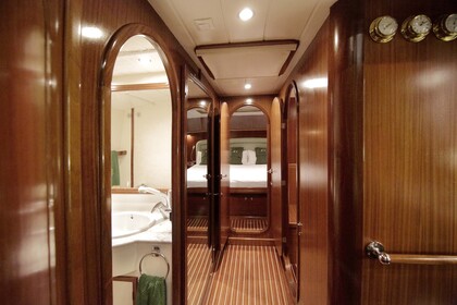 Menorquín Yacht 150