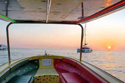 2, 3 or 4-Hour Blue Lagoon Private Boat Adventure