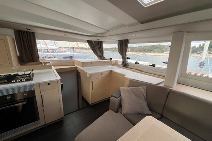 Verhuur Catamaran Fountaine Pajot Fountaine Pajot New 44 Quatuor - 4 + 2 cab. Mitikas