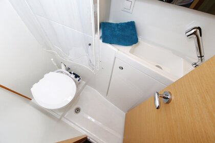 Lagoon 39 - 4 + 2 cab. - Vertigo - 2017.