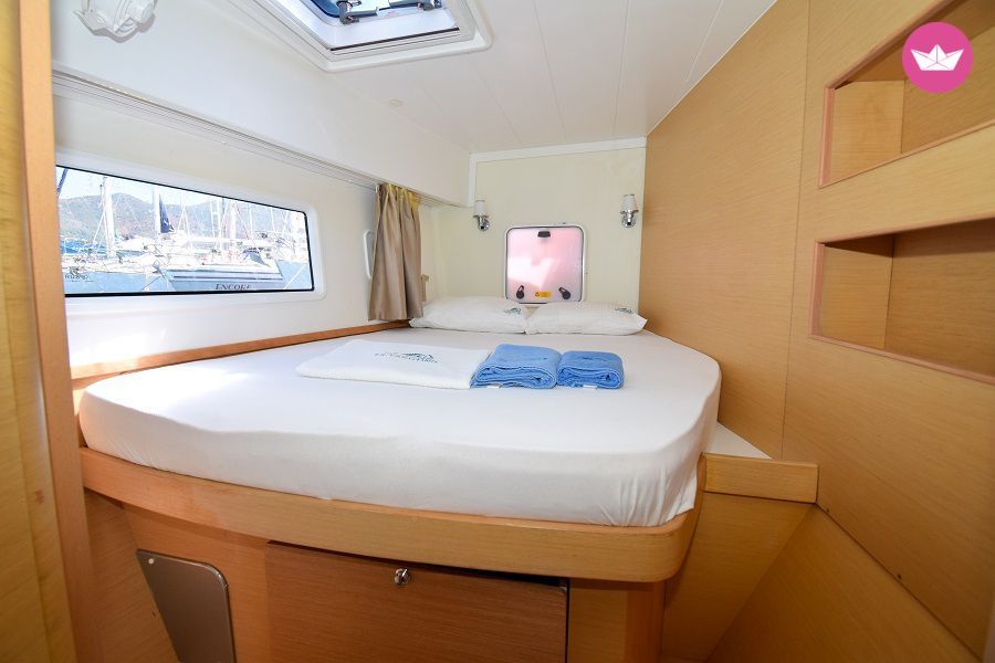 Catamaran Lagoon 42 12m 6