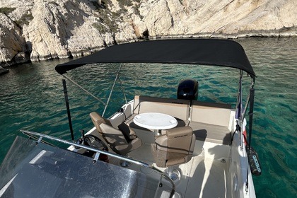 Quicksilver 605 Sundeck – 150 CV – Location bateau Marseille