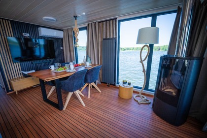 Charter Houseboat WOMA D13 Müritz