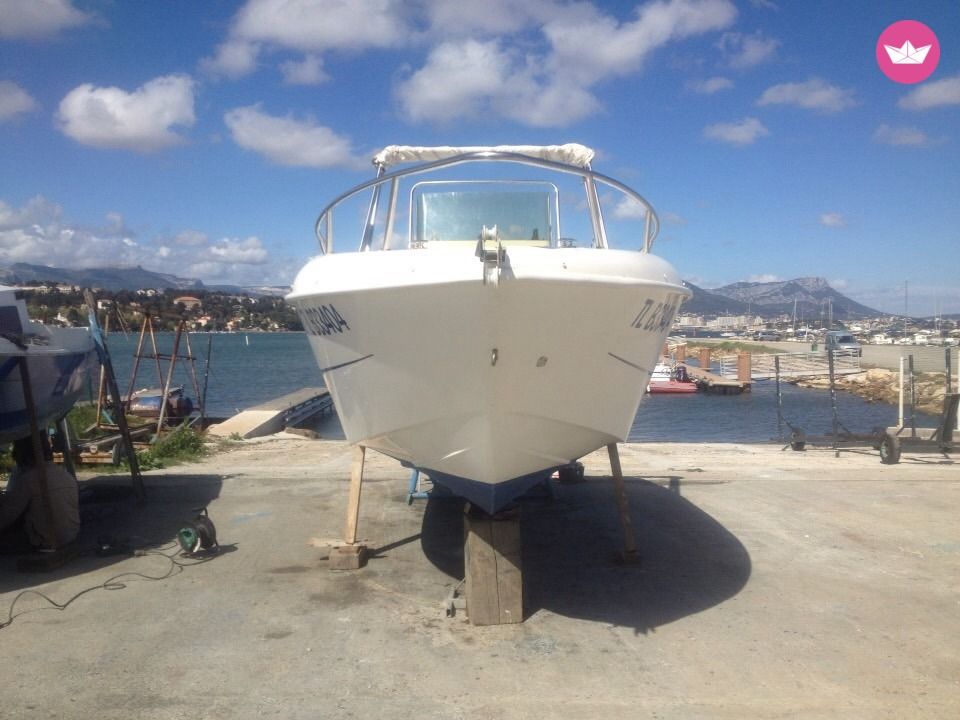 Estaou 630 petit bateau d'occasion de 6 m habitable idéal pour la pêche et  la promenade Var à Bandol - Locamer