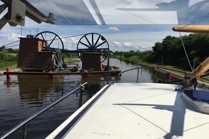 Spacerowy jacht motorowy, houseboat,  na Pętlę Żuławską, Zalew Wiślany i Jeziorak
